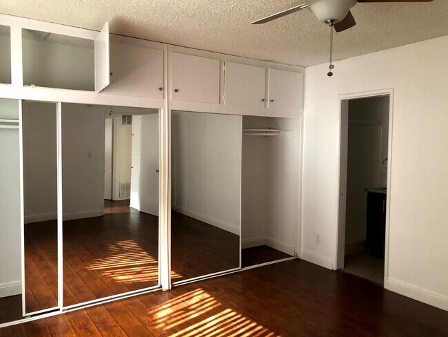 Photo - Whitsett 6023