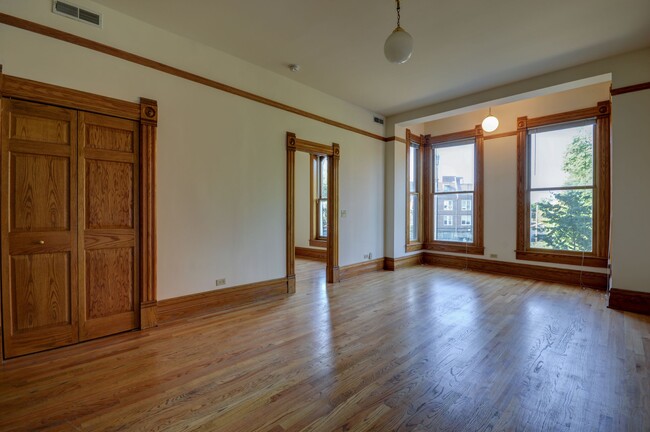 Photo - 2638 N Lincoln Ave