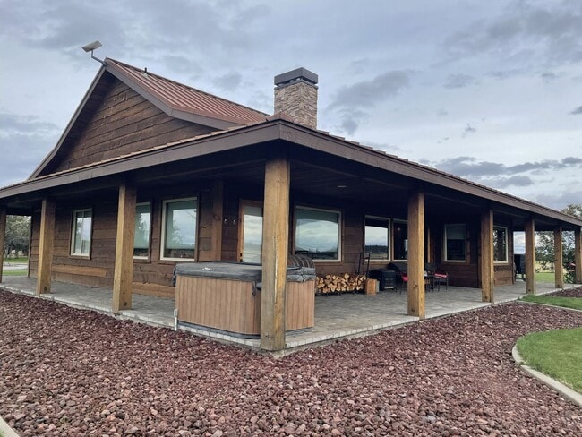 Photo - Country Living-Sisters Oregon