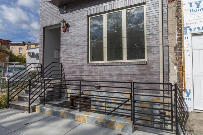 Photo - 2413 Frankford Ave