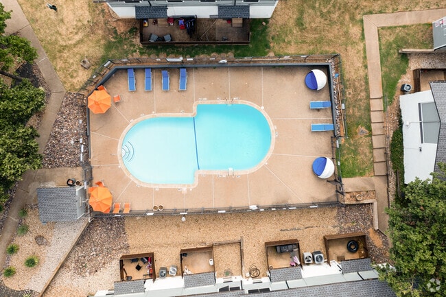 Building Photo - Bedford Hills Rental
