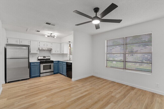 Photo - 5700 Cherry Park Unit B