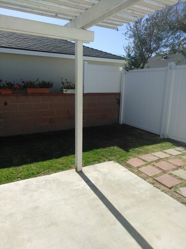 Photo - 2710 183rd St