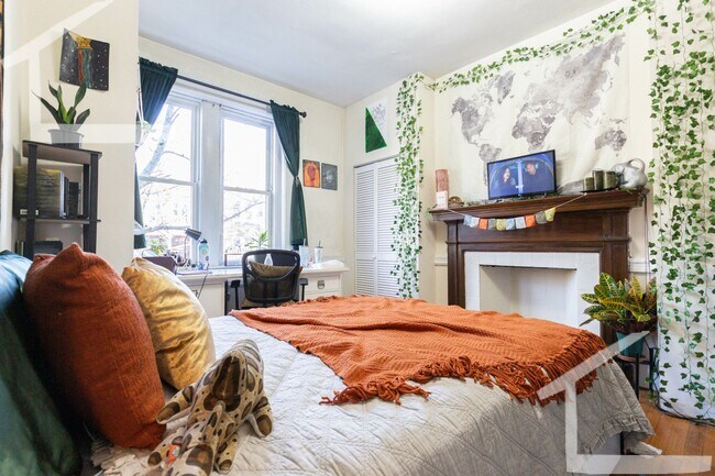 Photo - Gorgeous Brookline 4-bed 1-bath unit with heat and hot water included in the rent price!