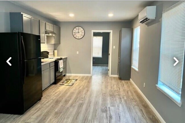7320 Capitol St Unit 5