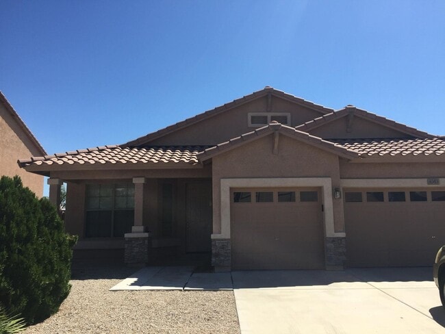 Building Photo - 83rd & Olive. Move in ready! Rental