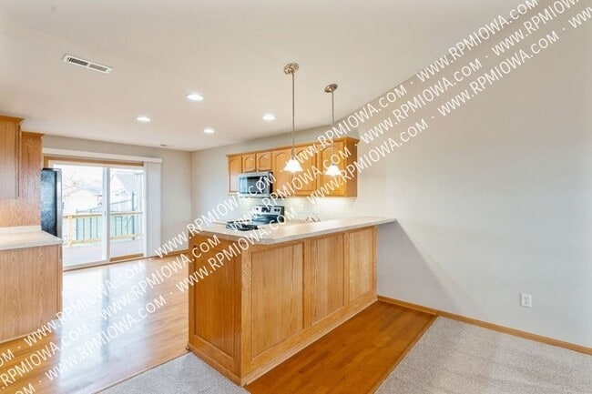 Photo - 425 Wright Rd