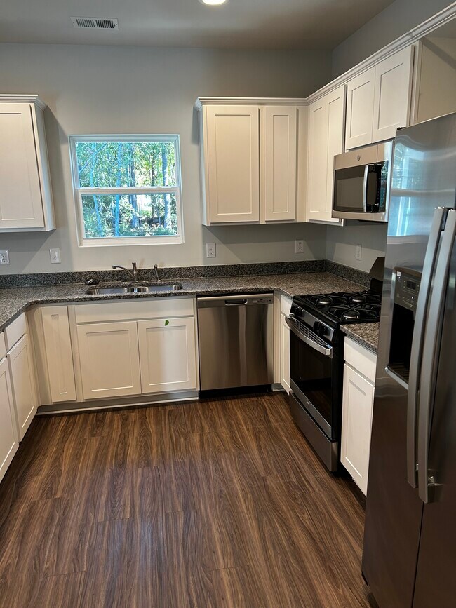 Kitchen - 103 Chestnut St