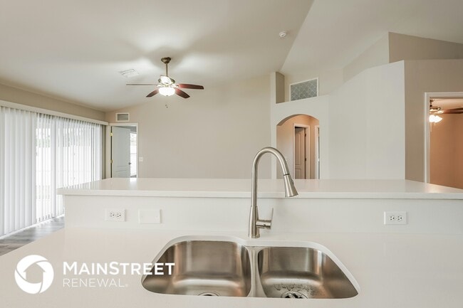 Photo - 3011 64th St W