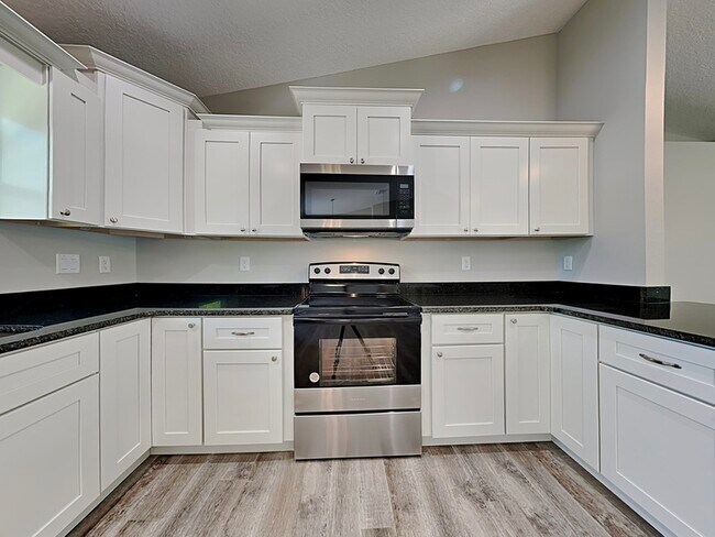 Photo - 10465 N Spaulding Dr