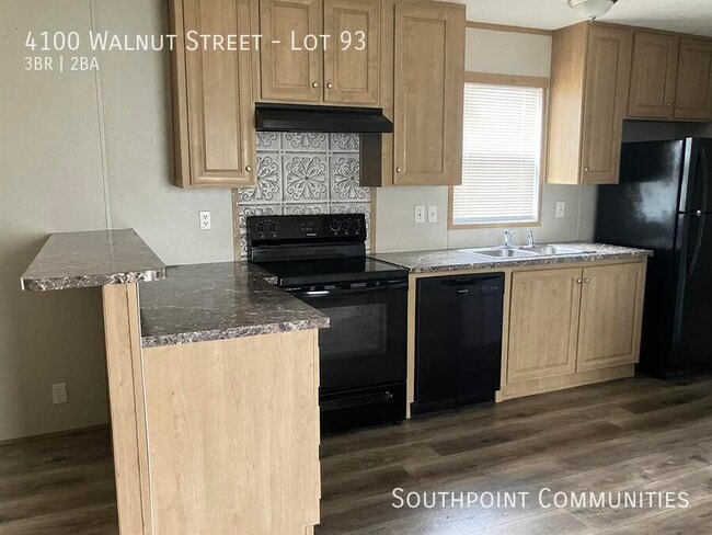Building Photo - 4100 Walnut St Rental
