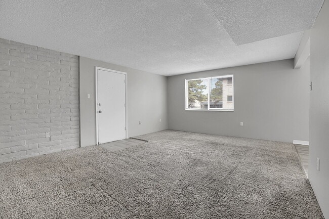 Photo - $1,700.00 - 3 Bedrooms, 2 Bathrooms, Condo... Unit 8