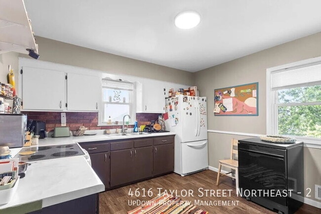 4616 Taylor St NE Unidad 2