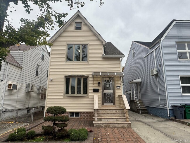 Building Photo - 77-19 170th St Unit 1st Fl