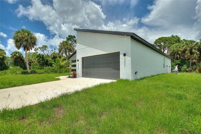 Photo - 1250 Papillon St