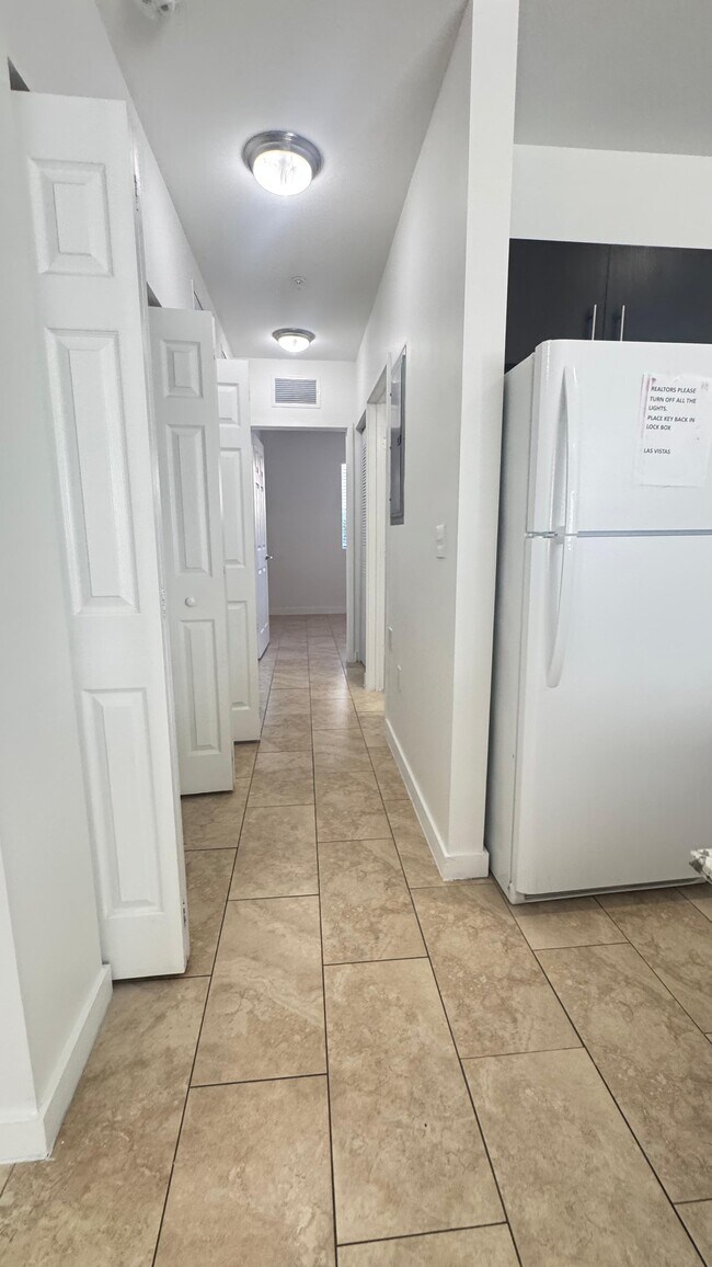 Photo - 420 W 77th St Unit B2