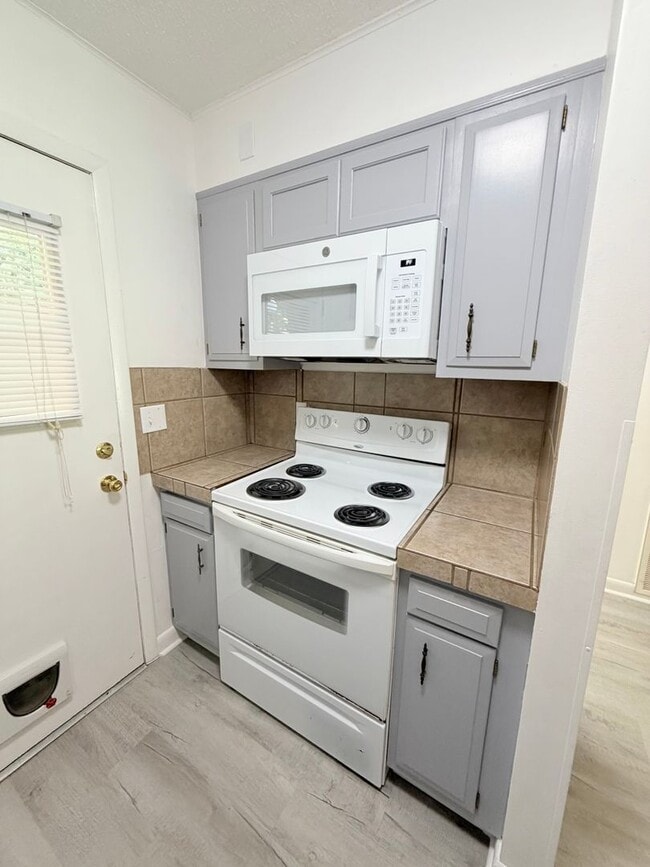 Photo - Great Arden Location - 2 Bed, 1.5 Bath Condo - Available Now!