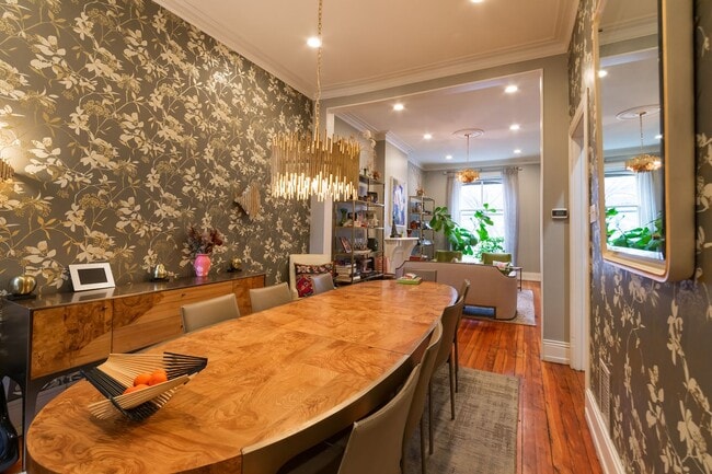 Photo - 5 Bedroom Townhouse in Spruce Hill
