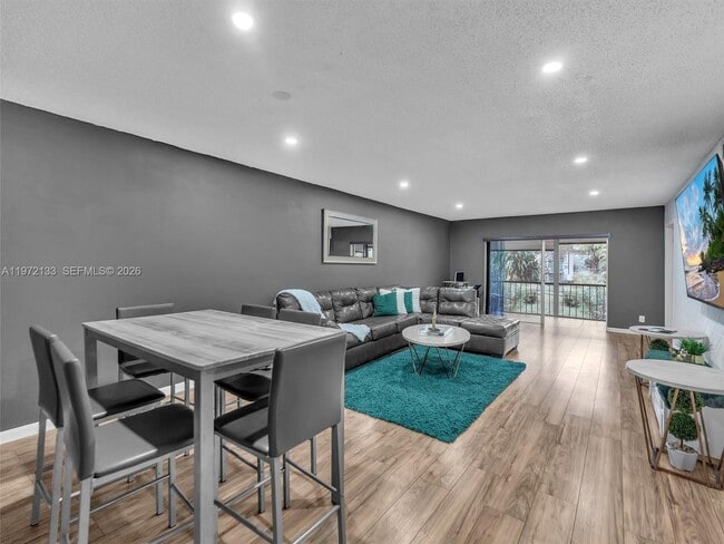 Photo - 6201 N Falls Cir Dr Unit 210