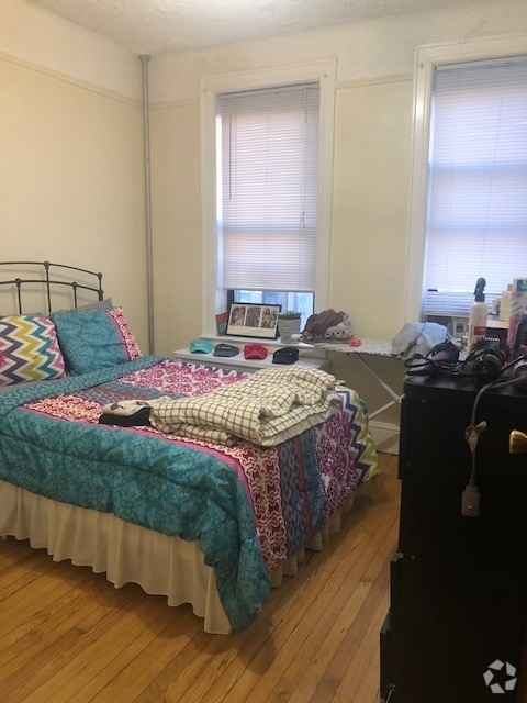 Building Photo - 31-43 33rd St Rental