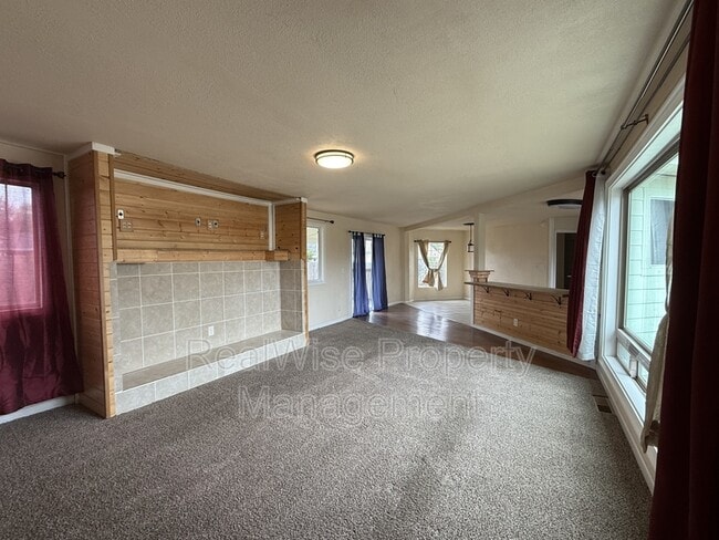 Photo - 2347 Cannon Ave