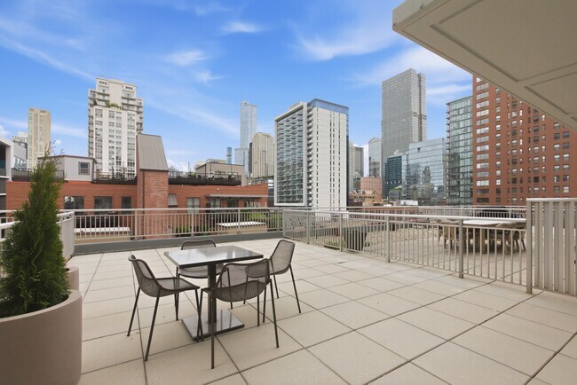 330 W Grand Ave Unit Studio with garage parking