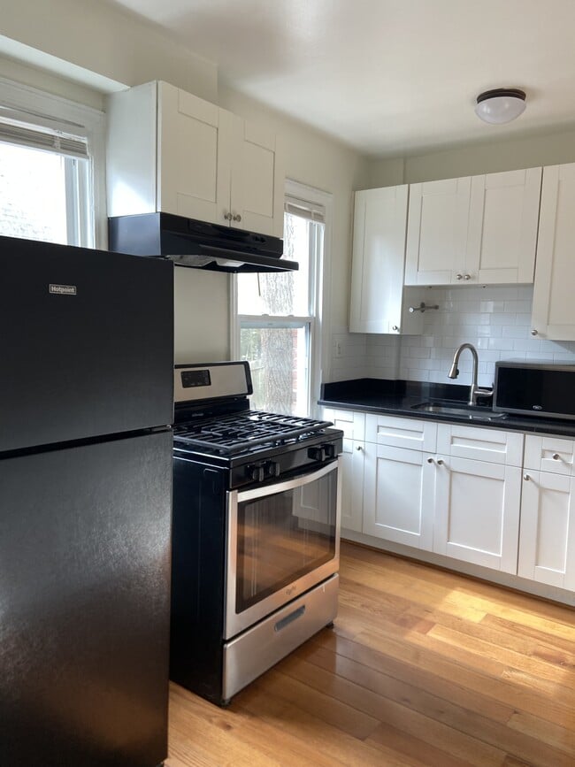 Photo - 7902 Garland Ave Unidad 1