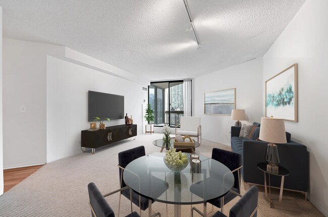 Photo - 58 W Superior St Unit 11