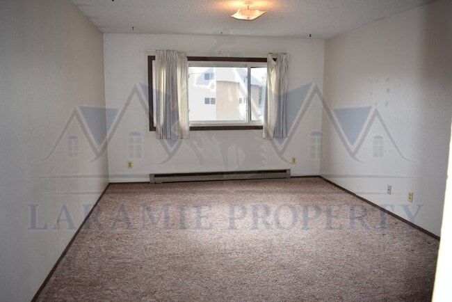Photo - 1537 E Person St Unidad 4