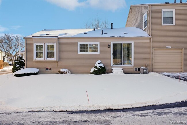 Photo - 23737 Stonehenge Blvd