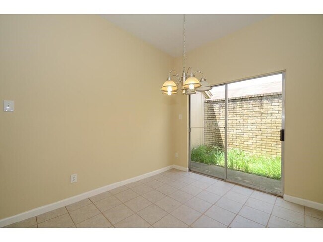 Photo - 7611 Shaddock Dr