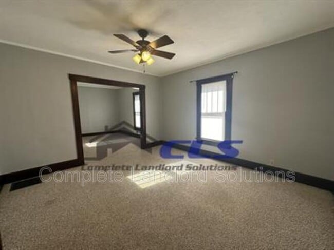Photo - 1526 Woodley Ave