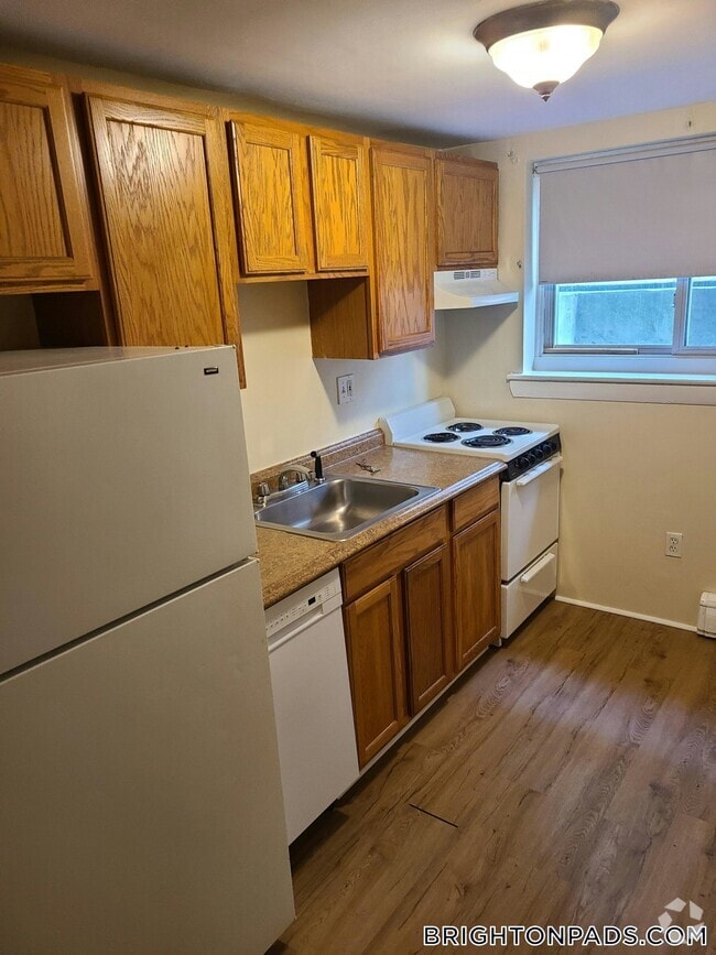Building Photo - 63 Selkirk Rd Rental
