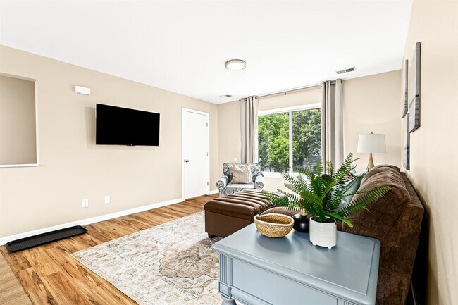 Photo - 18365 Sharon Ln Unidad ID1032339P
