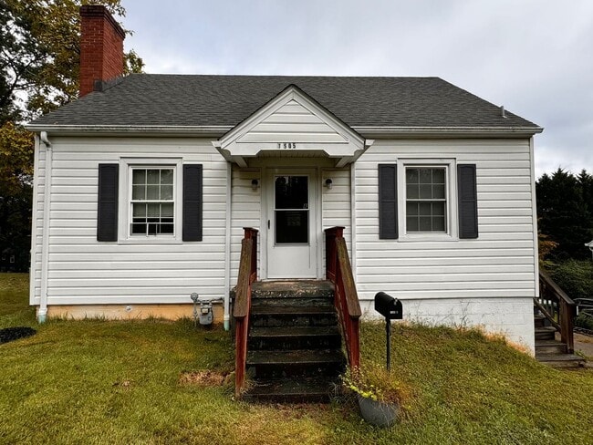 Building Photo - 1505 Broad Ave Unit A