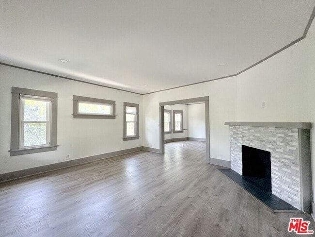 Photo - 613 N Lucerne Blvd