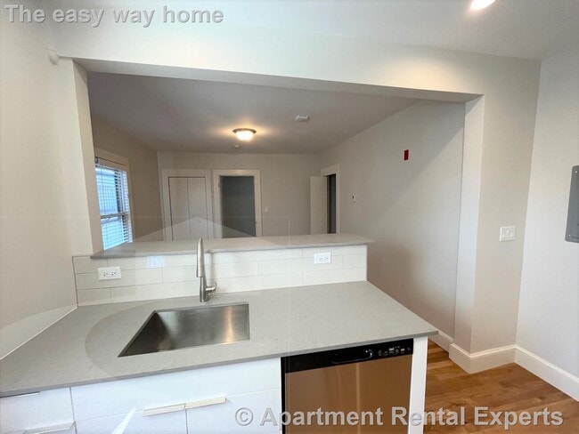 Photo - 222 Banks St Unit #6