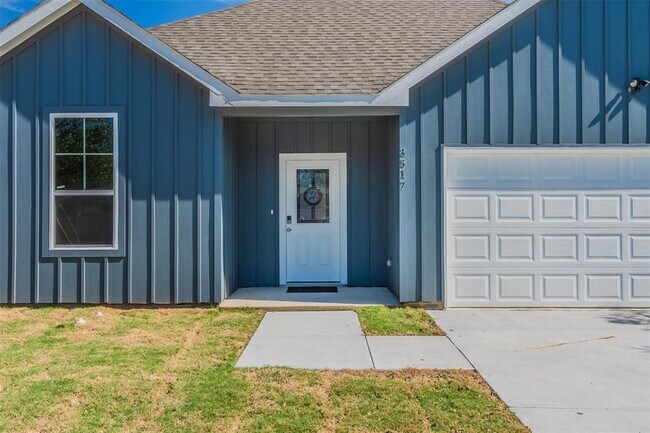 Photo - 2415 San Gabriel Dr