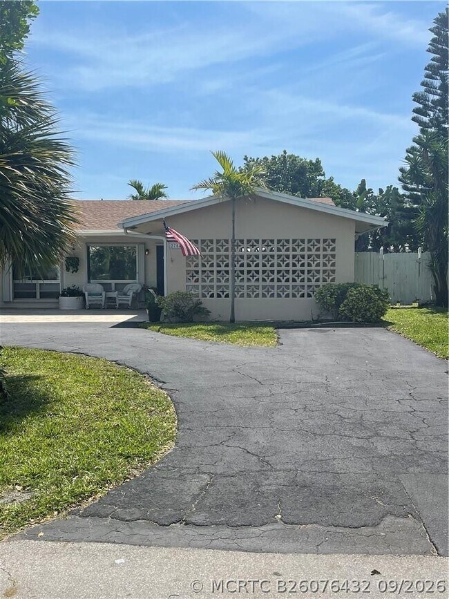 Photo - 2754 NE 29th Ave