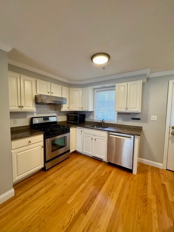 Photo - 111 Hammond St
