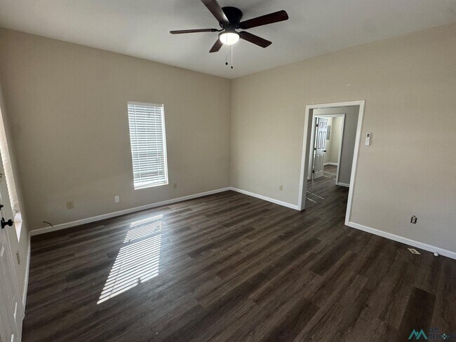 Photo - 206 S 8th St