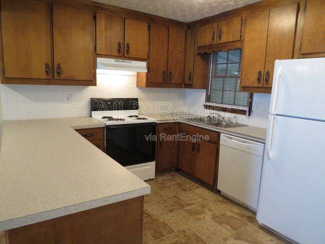 Photo - 310 S Jeff Davis Dr