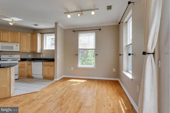 Photo - 2765 Centerboro Dr Unit 348