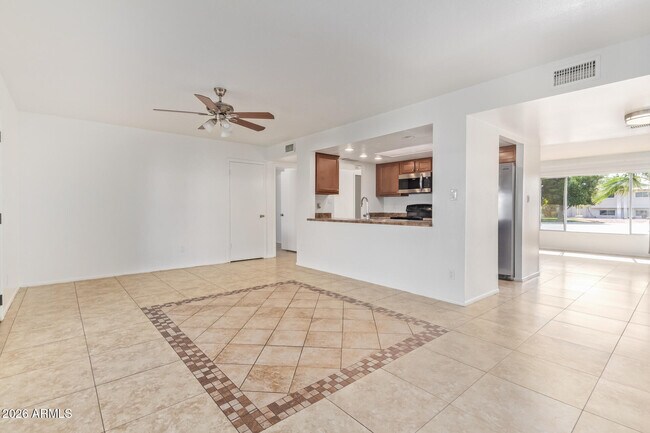 Photo - 3929 S Pine St