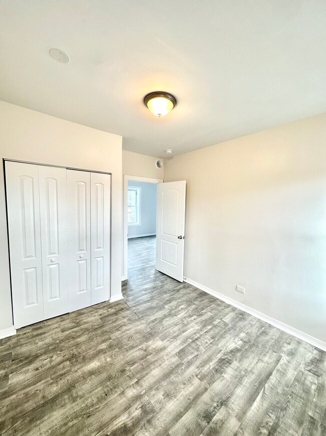 Photo - 1245 N Karlov Ave Unit 3