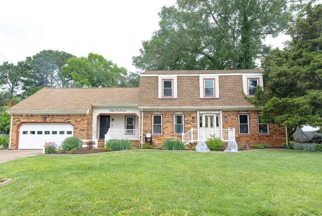 4 Bed 2.5 Bath Home In VA Beach for Rent ! - 4 Bed 2.5 Bath Home In VA Beach for Rent !