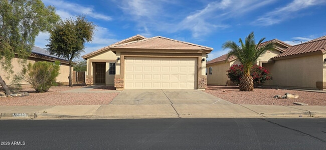 Building Photo - 12413 N El Frio St