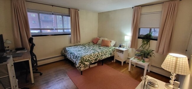 Photo - 240 Kelton St Unit 24