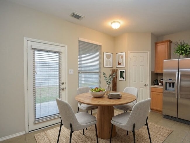 Photo - 9203 Kransbury Ln