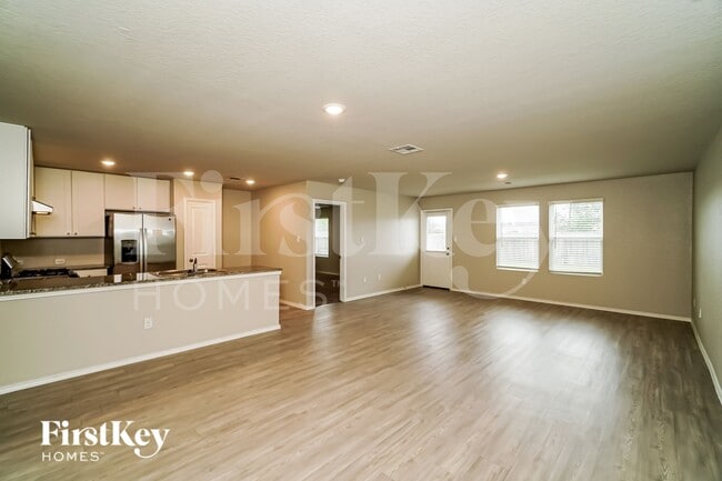 Photo - 1830 Morse Way